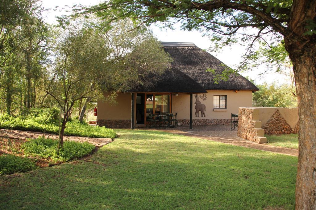 Ukutula Lion Lodge Beestekraal  Oda fotoğraf